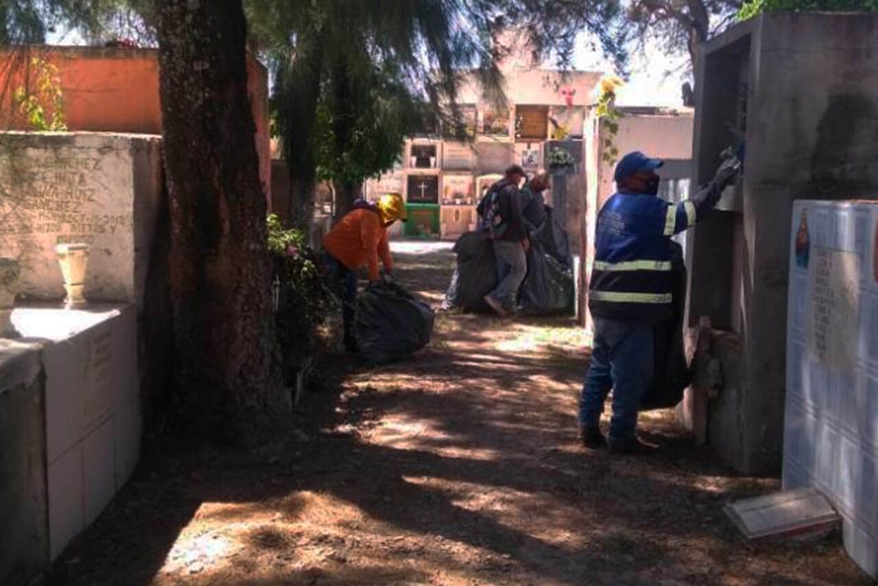 Panteones Apaseo el Grande