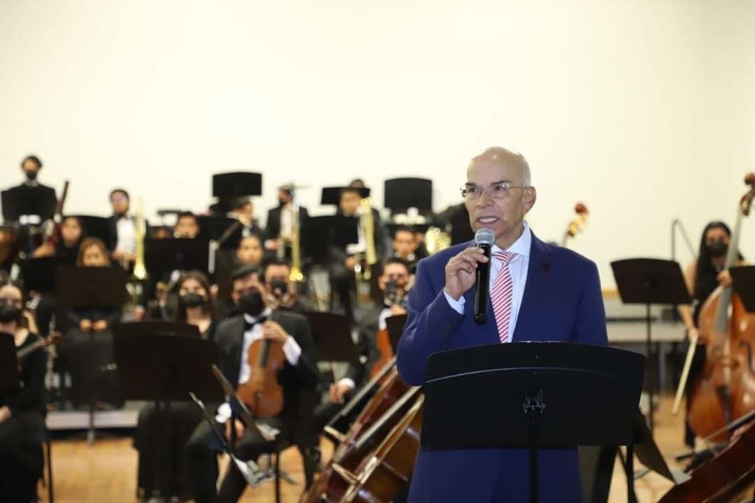 javier mendoza 5