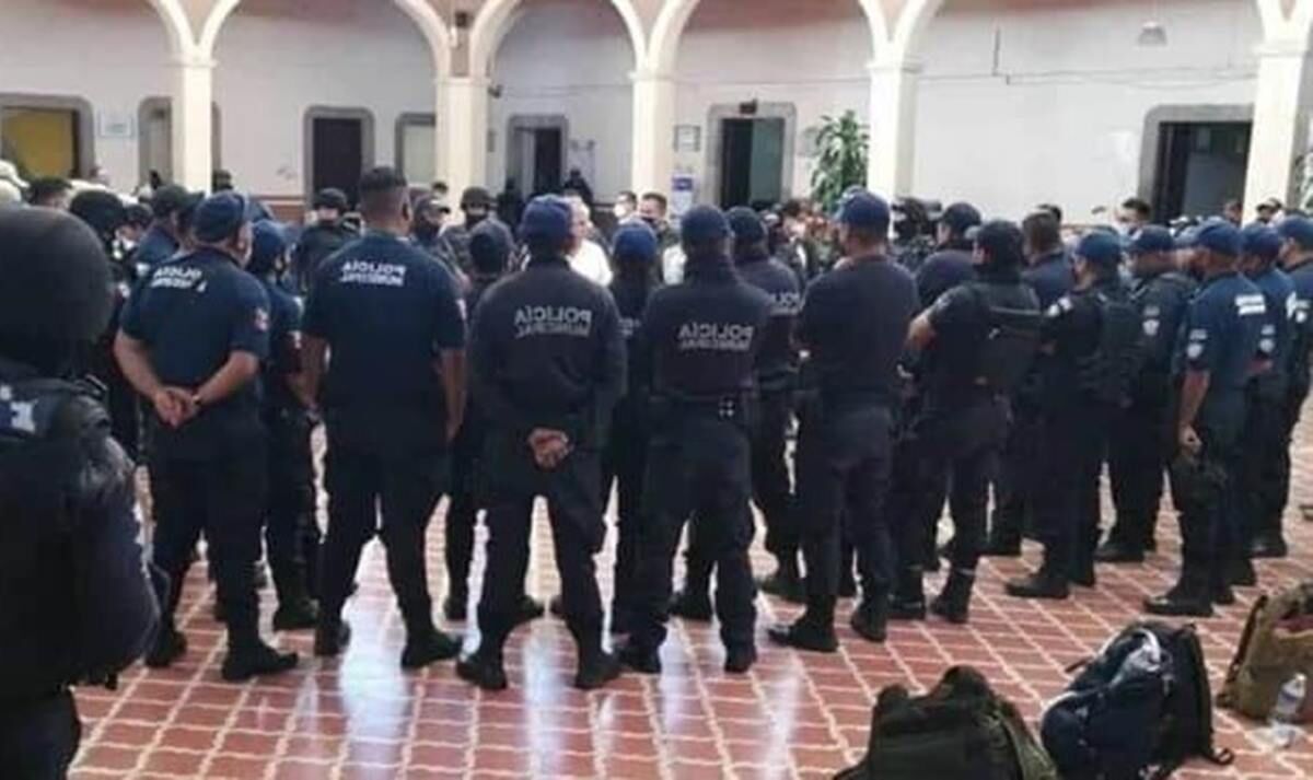 policias
