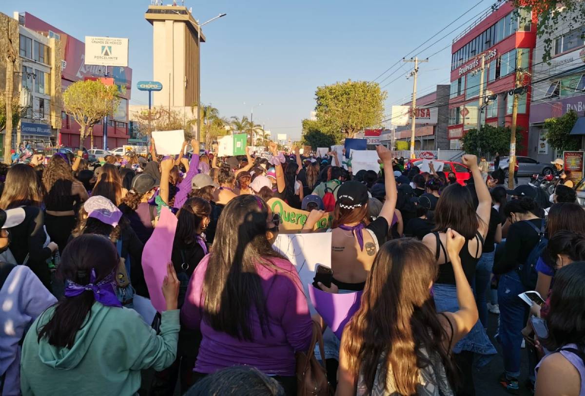 celaya 8M agora