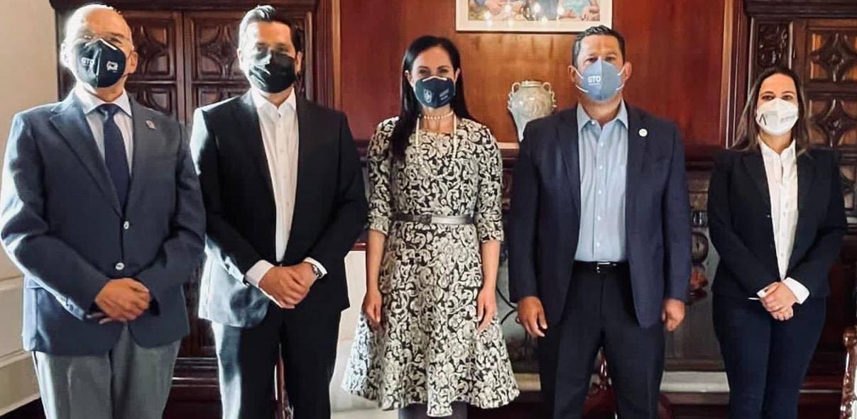 alcaldes y gobernador 3