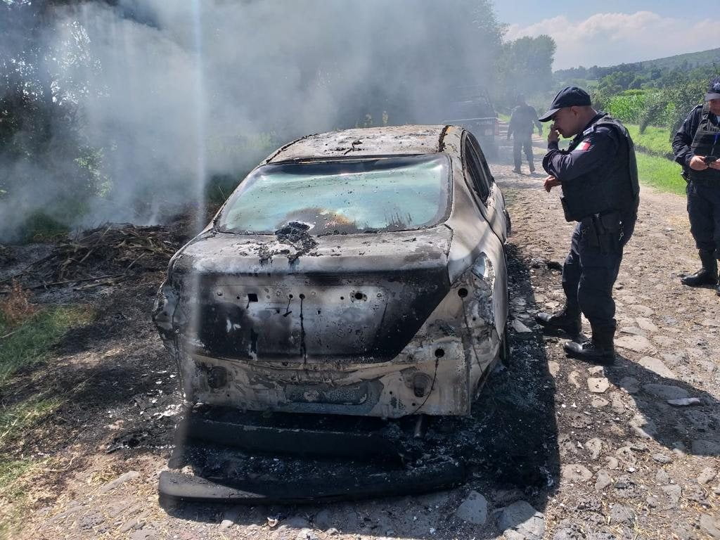 AUTO QUEMADO 1