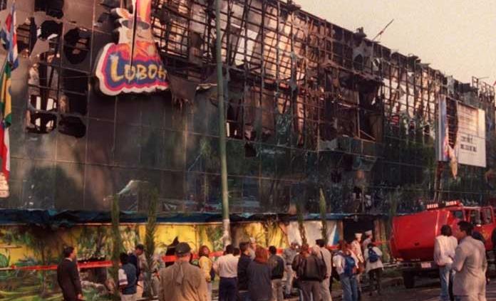 Efemérides 20 de octubre: 2000 Tragedia en el Lobohombo deja 22 muertos 20 octubre lobo