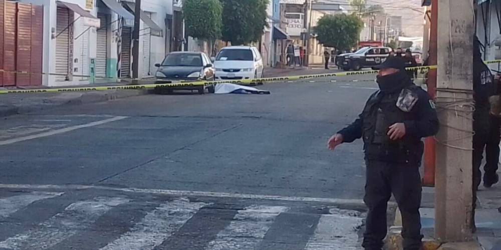 mujer policia valle
