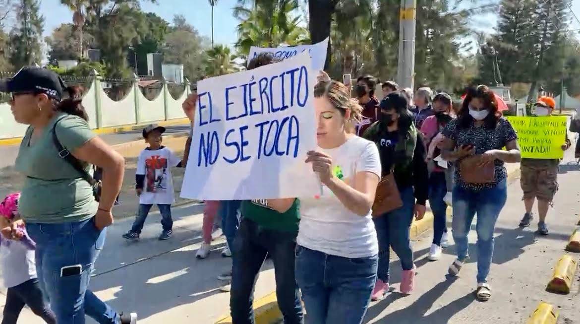 EJERCITO MARCHA