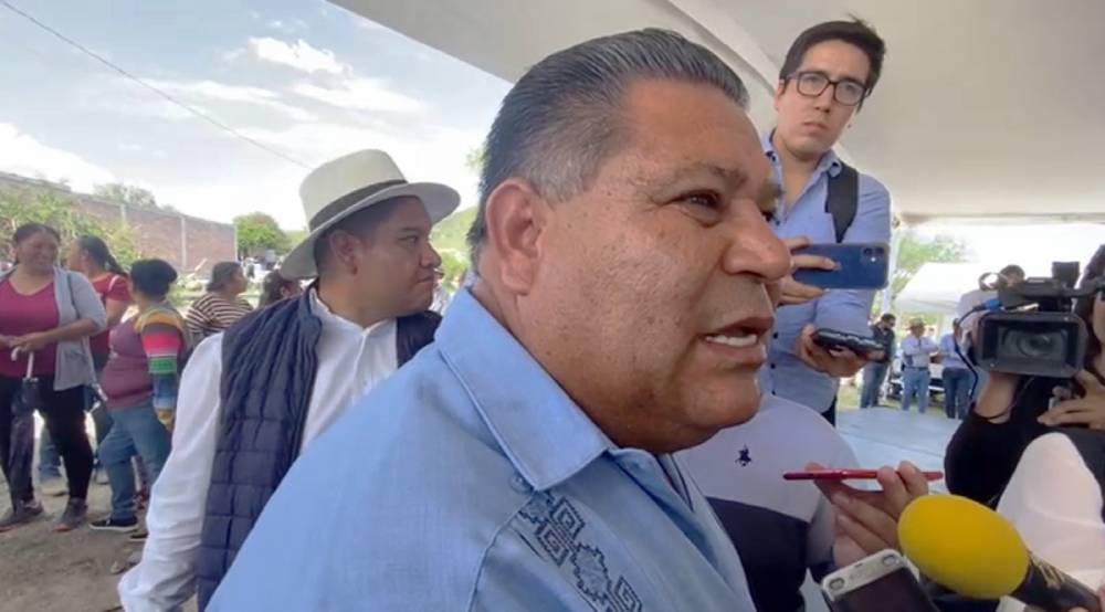 Claudio Santoyo banqueera