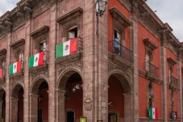 Adornos patrios San Miguel