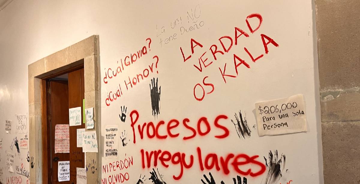 Paro de actividades UG