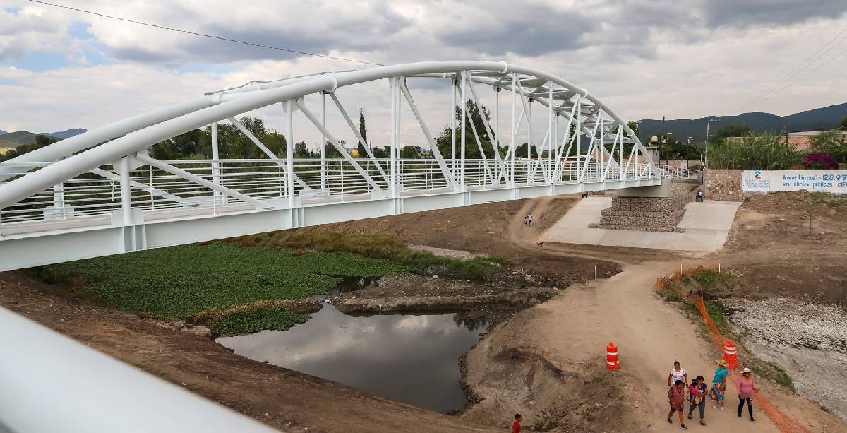 Puente Rio LAja