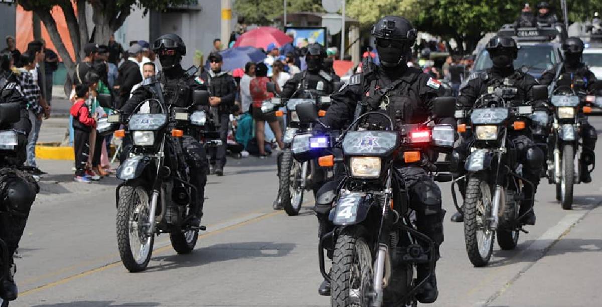 policias celaya motos