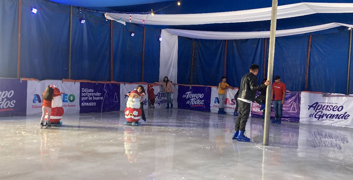 Pista de Hielo apaseo el Grande