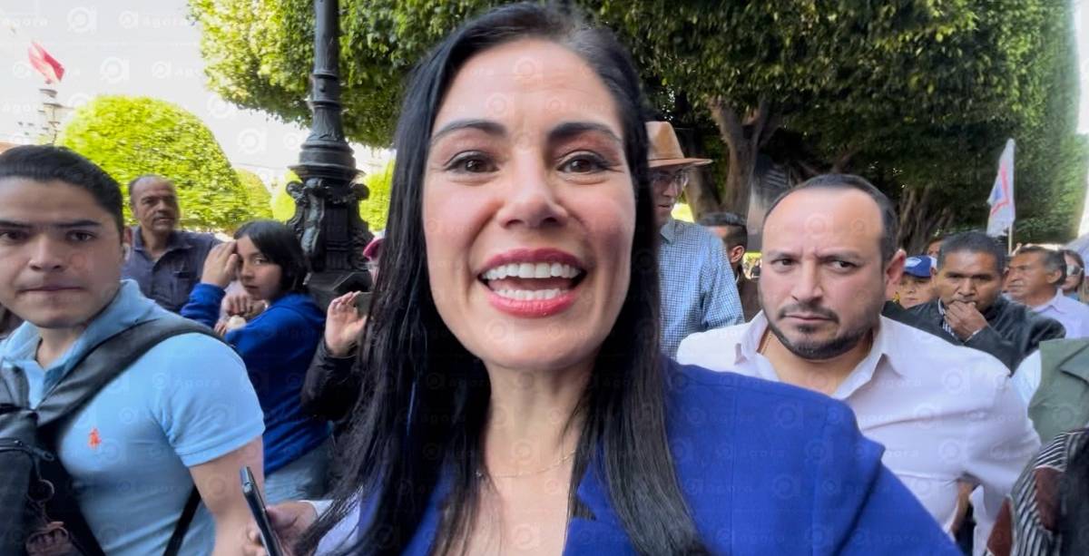 Alejandra Campos Licencia