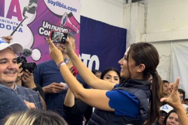 Libia Dennisse en Celaya