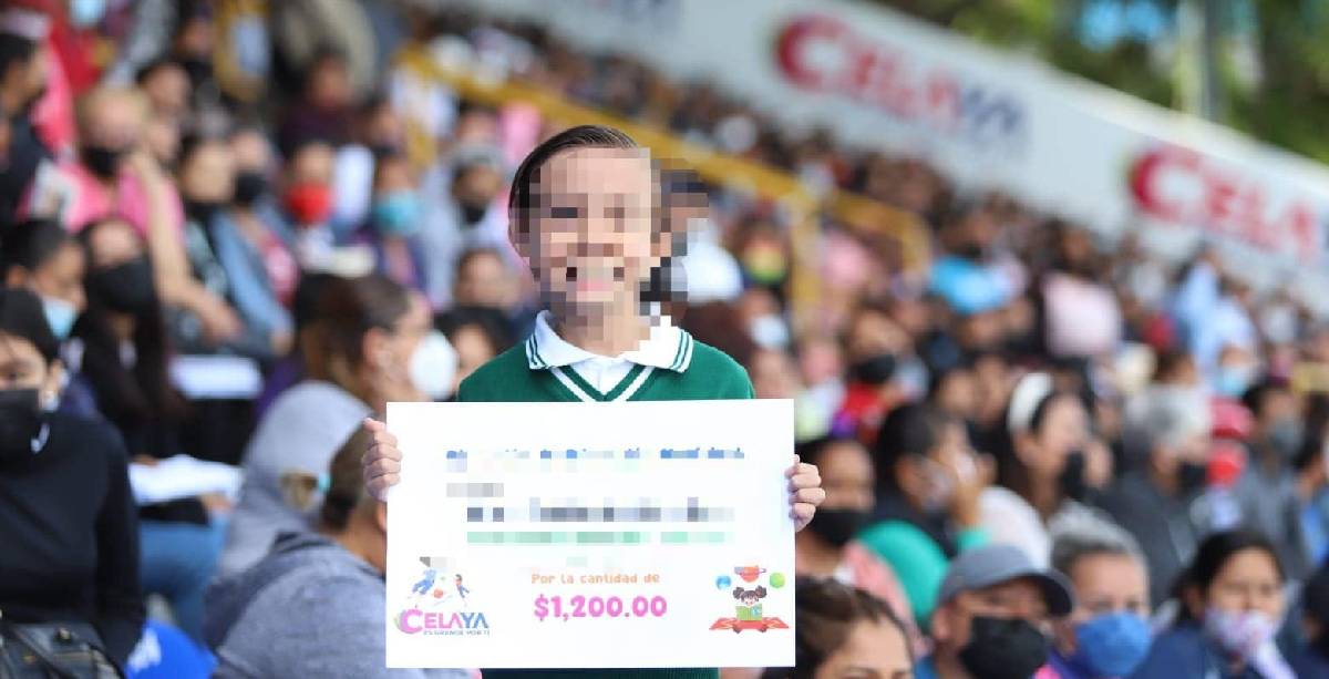 becas por 10 mdp