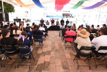 Apadrinan a los primeros 90 niños en orfandad; faltan 400 ninos corazones
