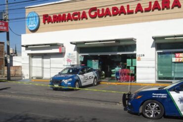 policia leon farmacia