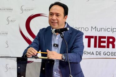 Daniel Samano 1
