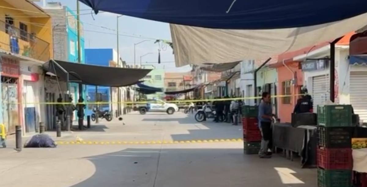Motociclista asesinado en tianguis