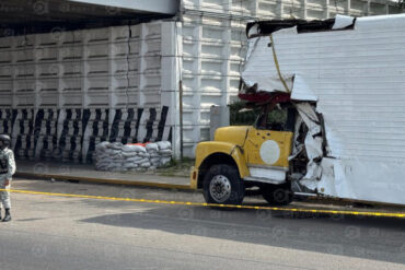 Asalto transporte de carga trailer robo asalto