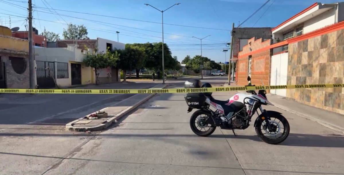 Maleta con restos y cartulina Salamanca