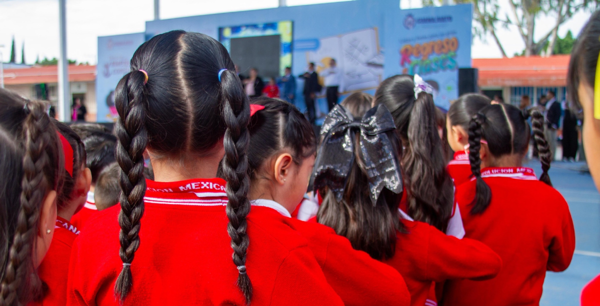 Ninos escuela menores