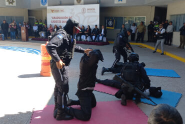 Policia
