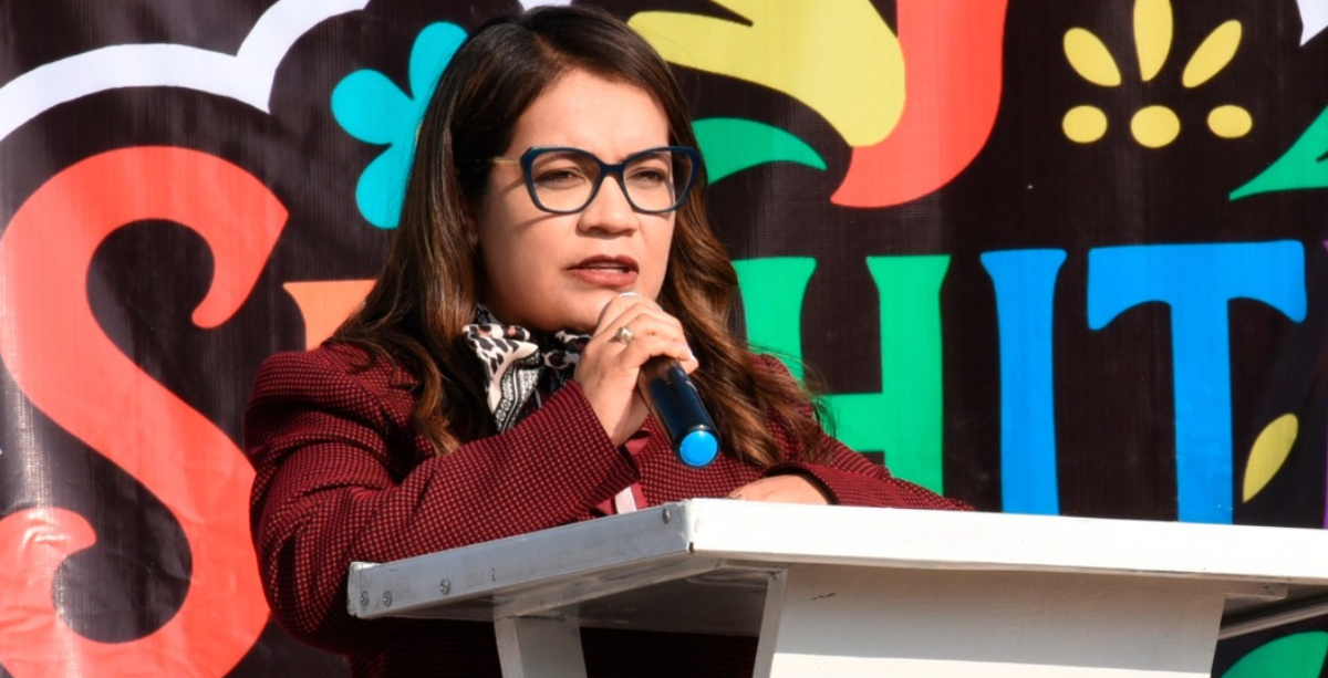 Cinthia teniente