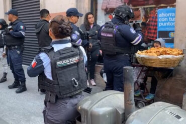 Menor campechanas policia