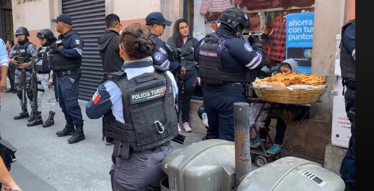 Menor campechanas policia