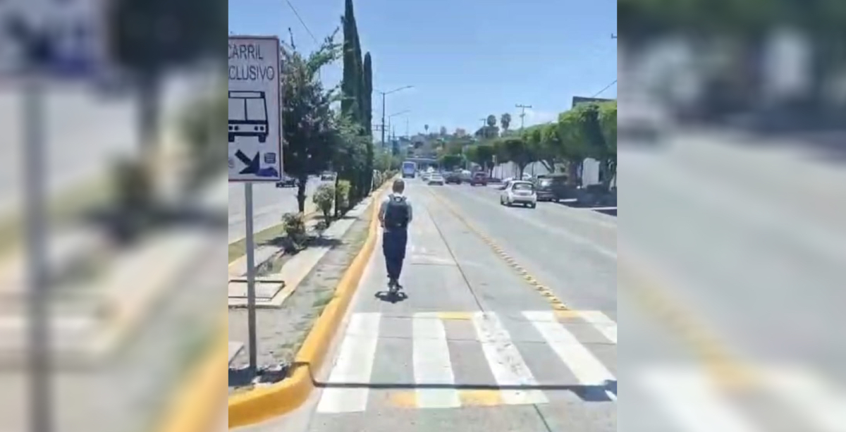 Transporte carril invadido