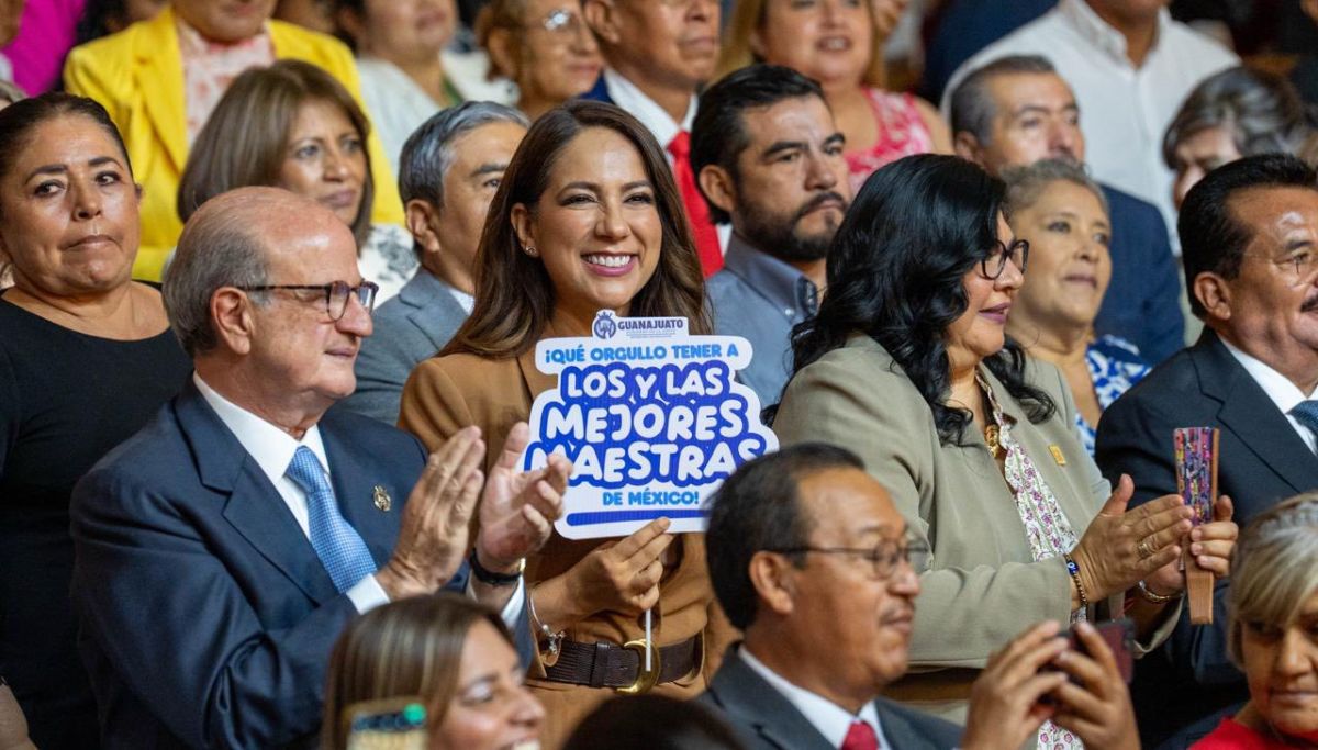 LIBIA MAESTROS 2