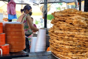 BUNUELOS CUBRE BOCAS