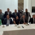 Taxistas exigen aplicar la ley contra vehículos ejecutivos que operan sin permiso TAXISTAS ALIANZA e1781830207167
