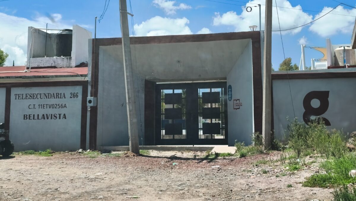 Piden mayor vigilancia tras peleas en aulas de la telesecundaria de Bellavista WhatsApp Image 2026 06 12 at 7.43.45 PM e1781315102934