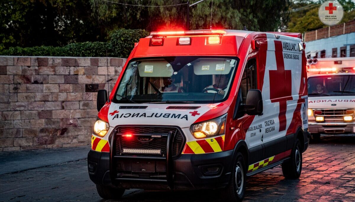 Cruz Roja León sigue sin recibir suero antialacrán pese a compromiso de la Secretaría de Salud cruz roja ambulancia e1781133877734