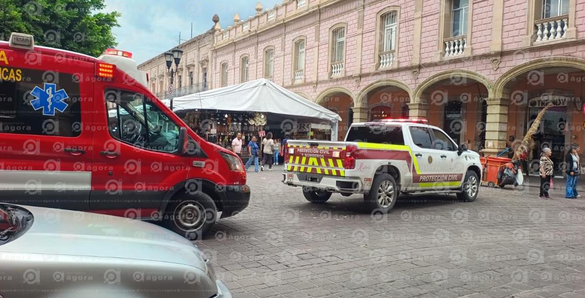 Motociclista se pasa la luz roja y atropella a una niña de 7 años pc moto