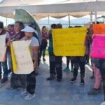 Comunidad indígena San Agustín exige que les regresen explanada protesta comonfort