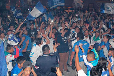 AFICION SORPRENDE
